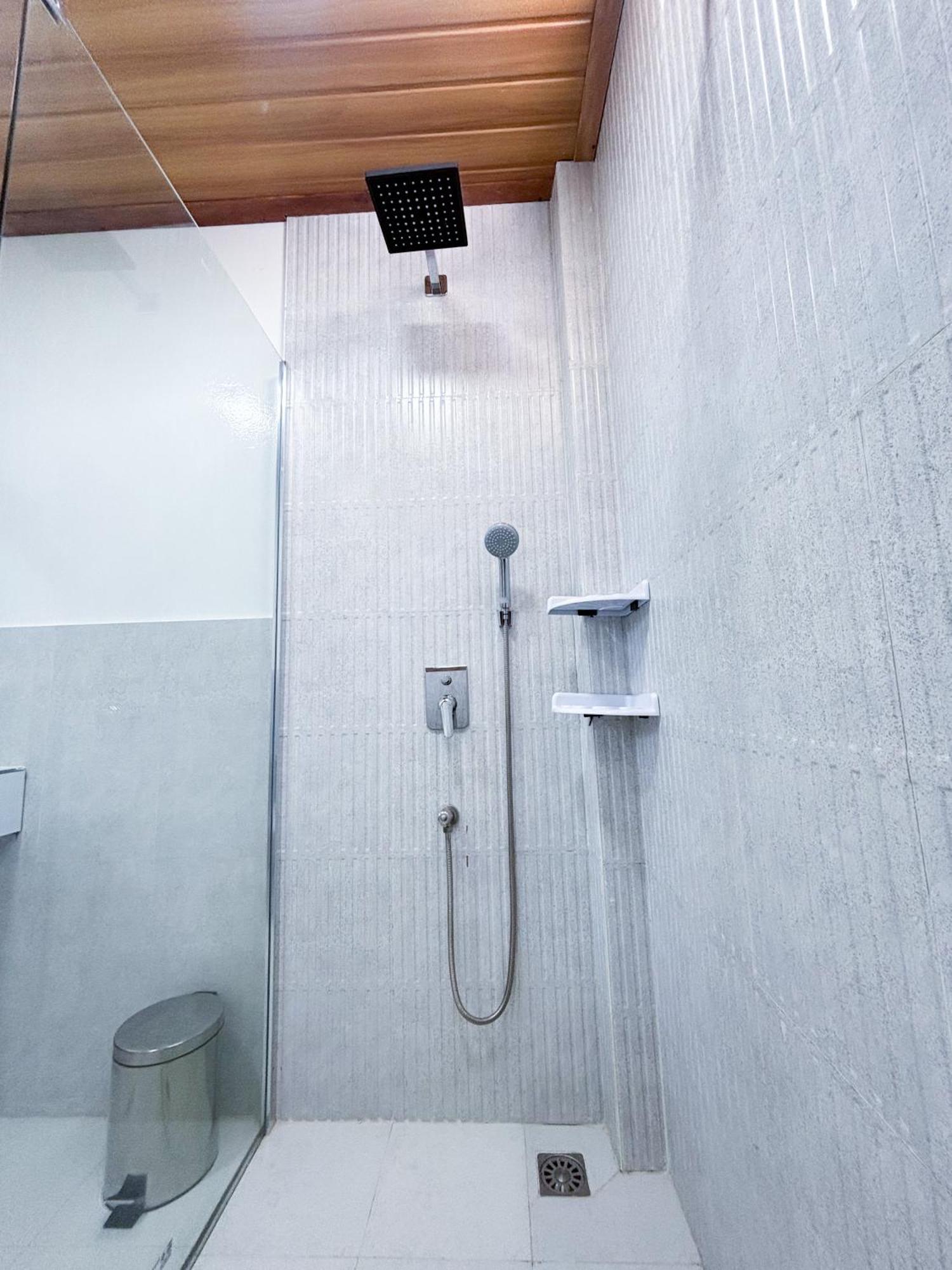 Mathiveri Thundi Inn Ngoại thất bức ảnh